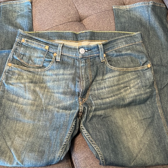 Mens Levi Jeans - Picture 5 of 7